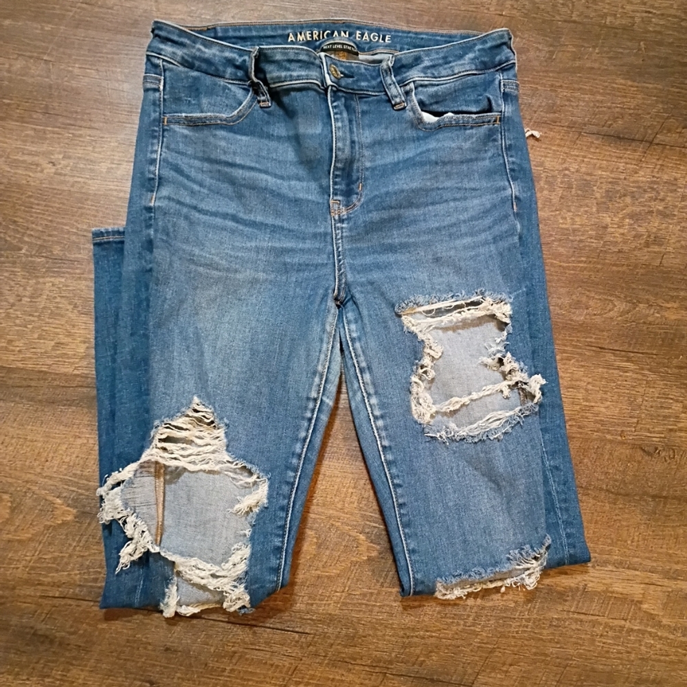 American Eagle Outfitters Women's Size 10 Blue Distressed Jeans
